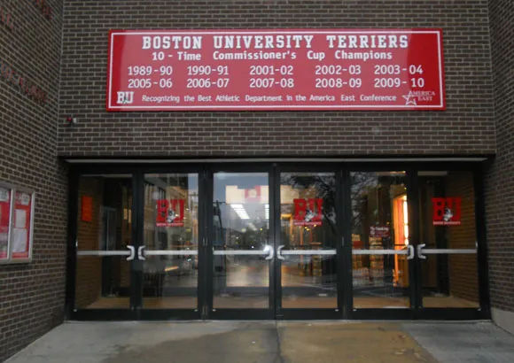 Boston University Hockey — Exterior